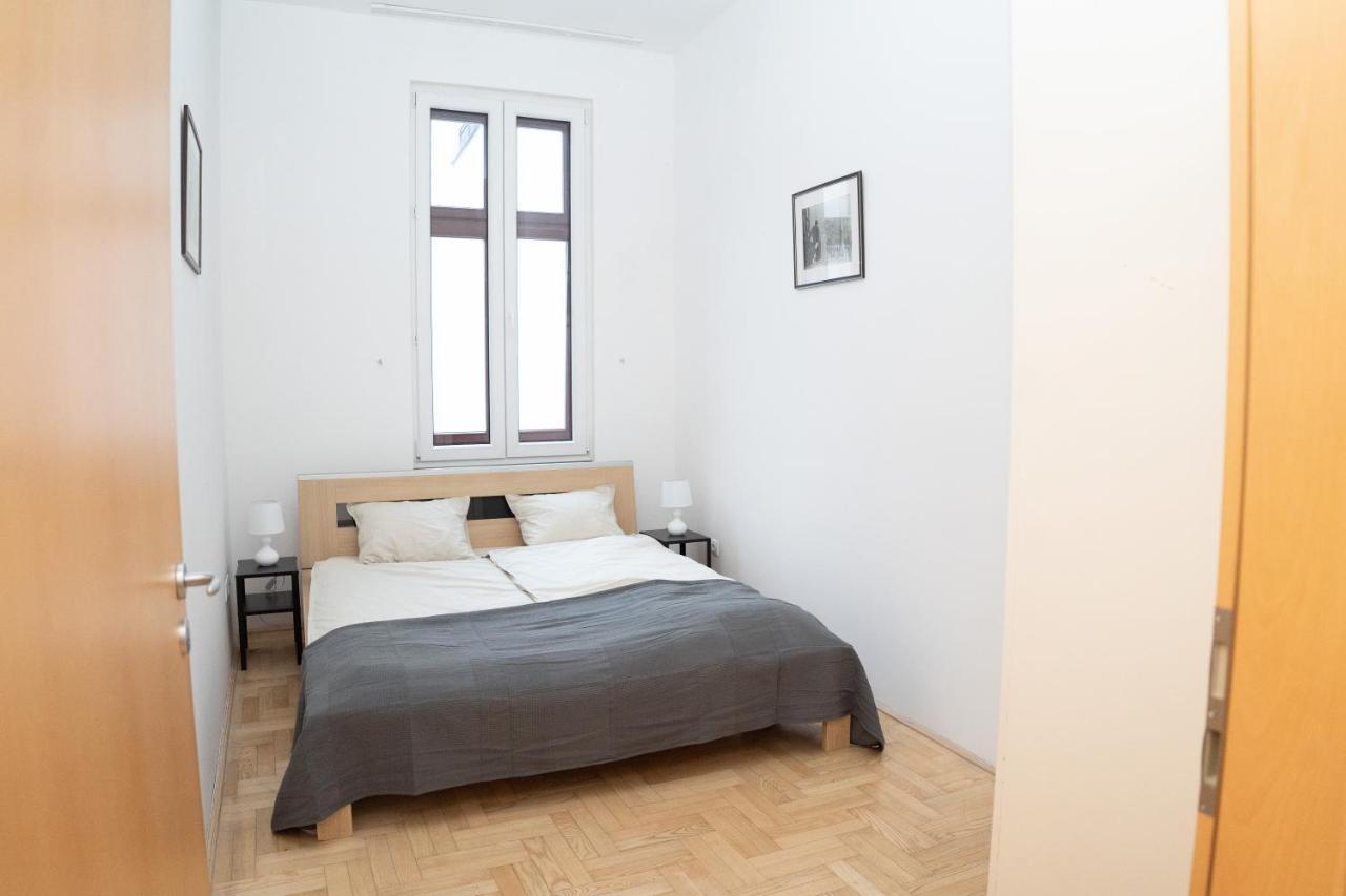 Vincent Apartment Будапеща Екстериор снимка
